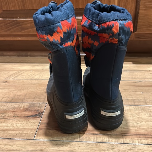 Big kids Columbia Powderbug Plus II Snowboots NWOT Boys size 5 - Picture 5 of 6